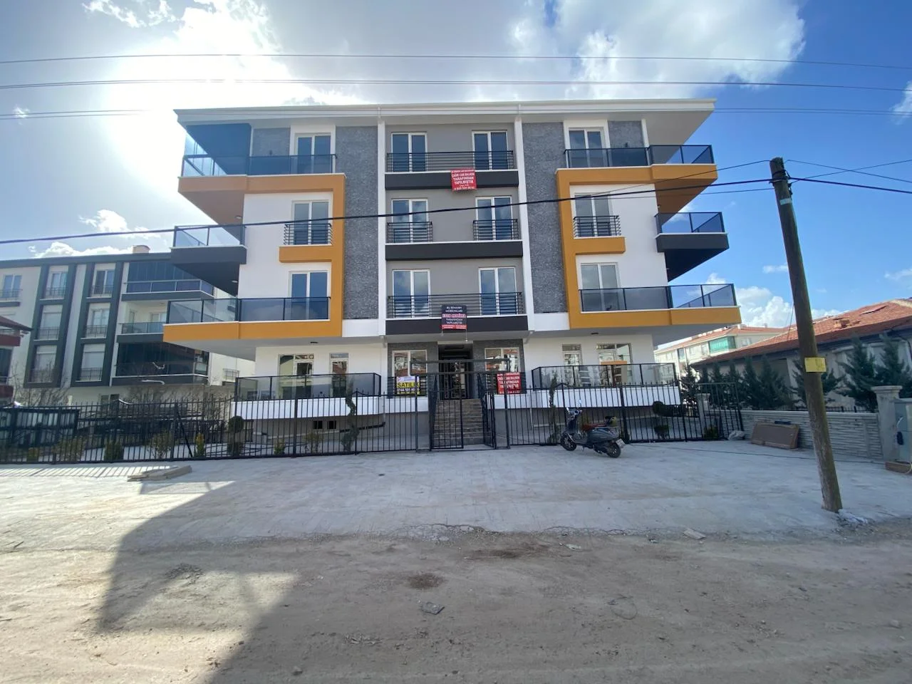 Pınar Mahallesinde Satılık 2+1 Daire