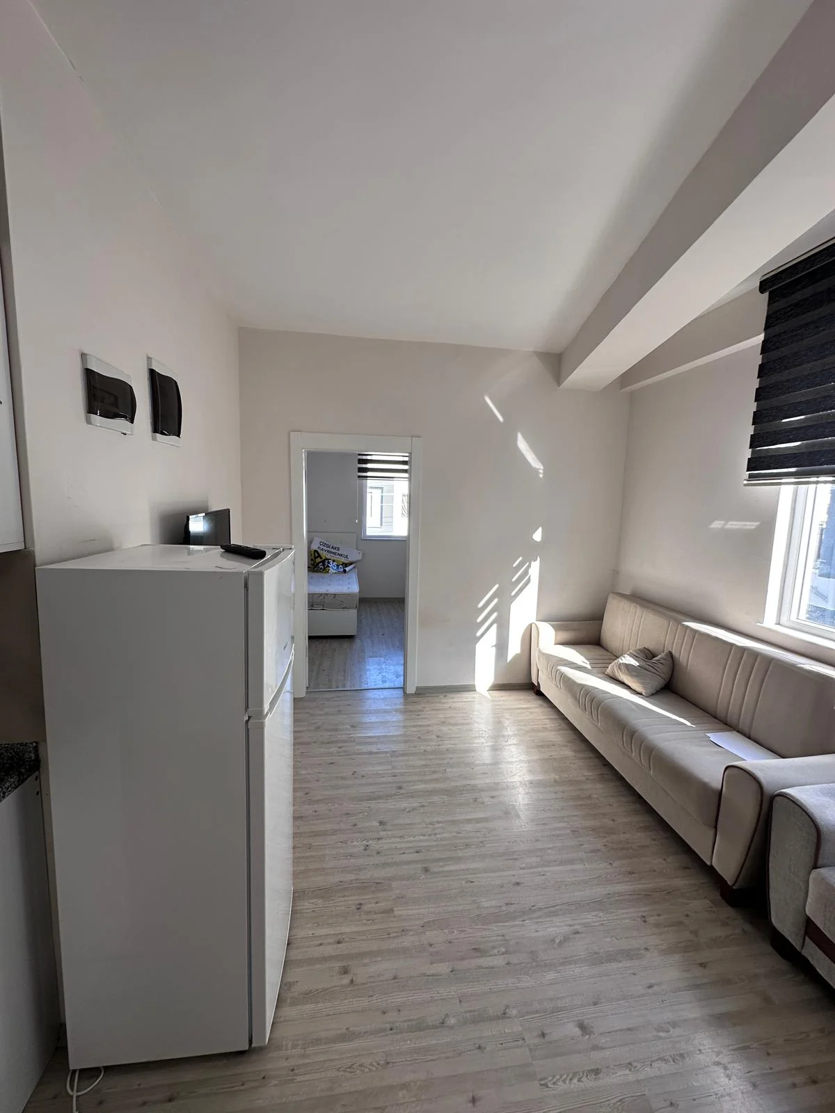 ÜNİVERSİTE BÖLGESİNDE KOMBİLİ ARAKAT 1+1 GENİŞ DAİRE