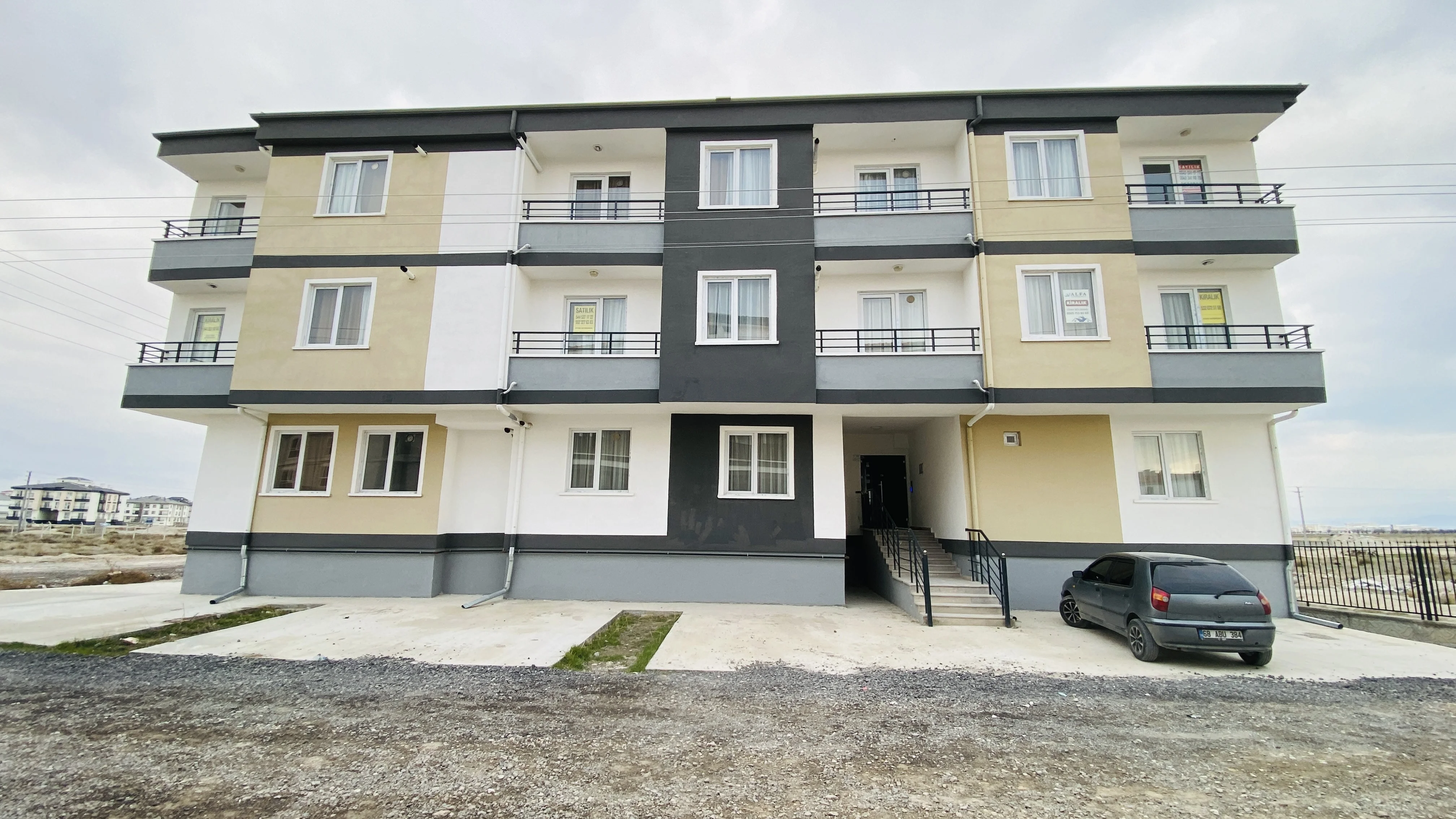 M.E.B Akademisi Hemen Yanı Kiralık Eşyalı Balkonlu 1+1 Daire